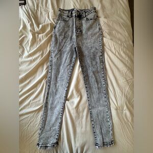 Black wash skinny jeans